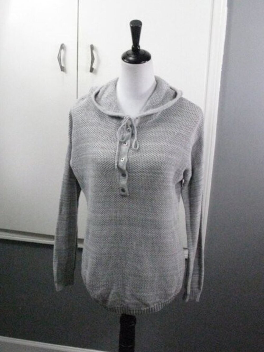 Ruff Hewn Gray Partial Button Front Hooded Sweater Size Medium